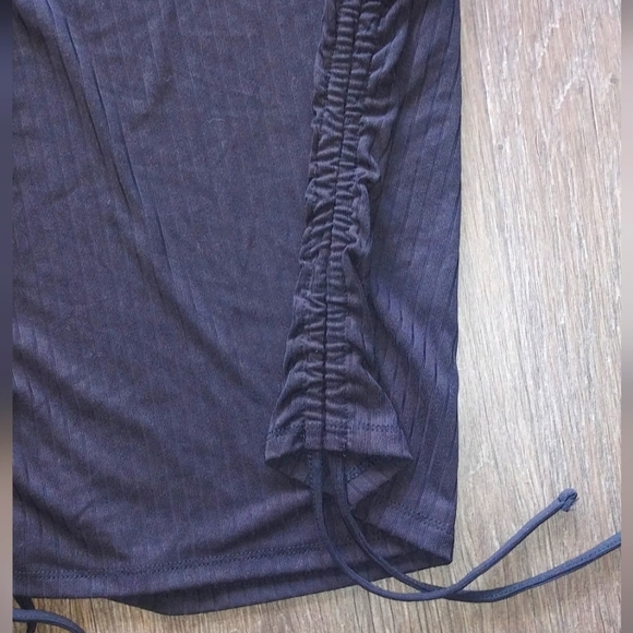 Rue 21 Black Ruched Side Tide Short Sleeve Mock Neck Women's T-shirt Size XL - Picture 4 of 5